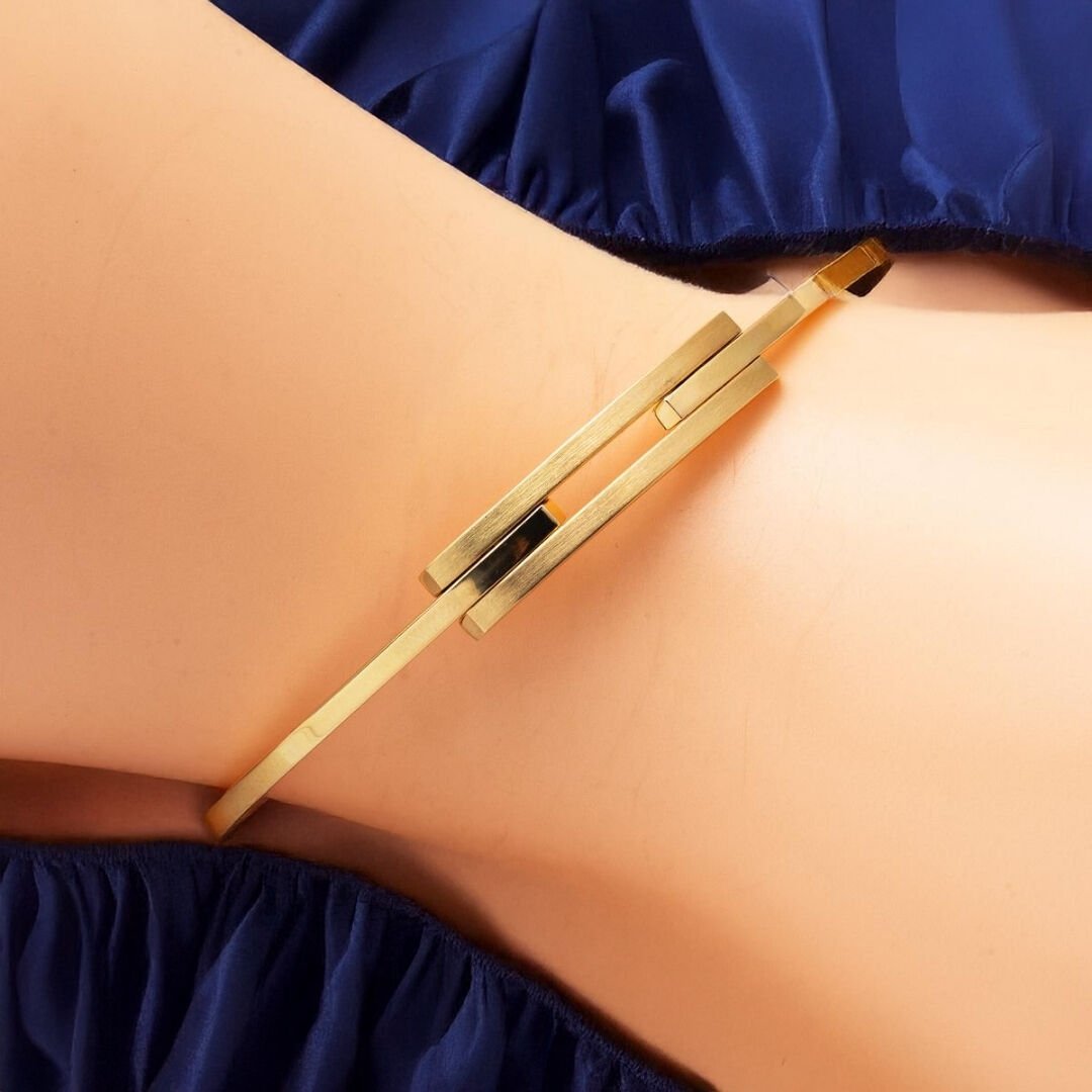 Altın Kaburga Kelepçe